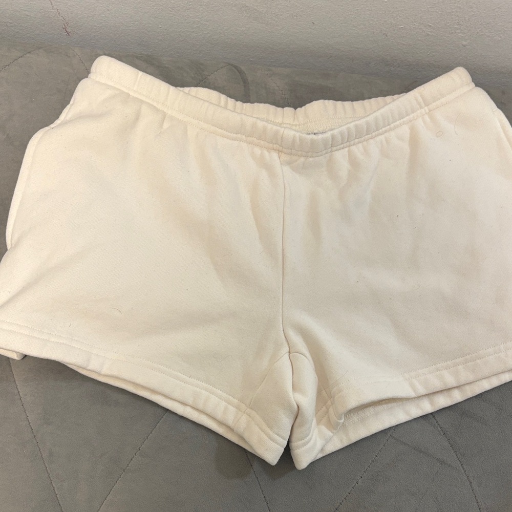 Aritzia Women's Soft Cream Athletic Shorts